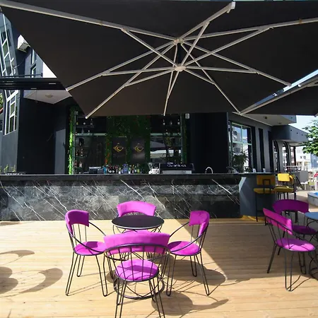 酒店 The Hart Vlorë