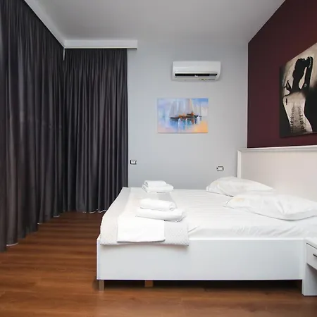 The Hart 3* Vlorë