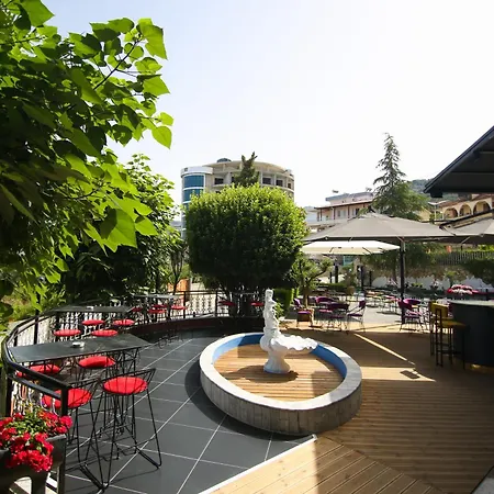 Hotel The Hart 3*