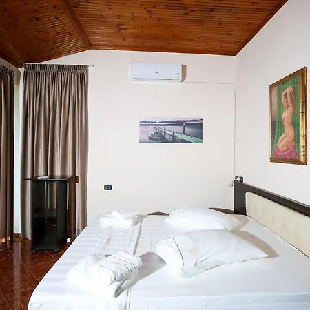 The Hart 3* Vlorë