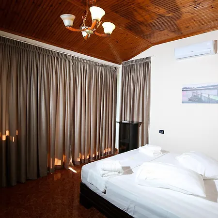 Hotel The Hart 3*