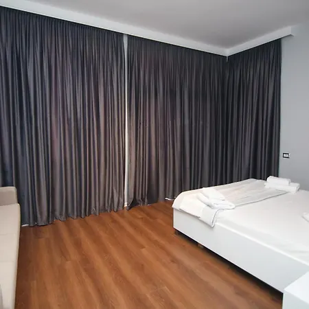 Hotel The Hart 3*