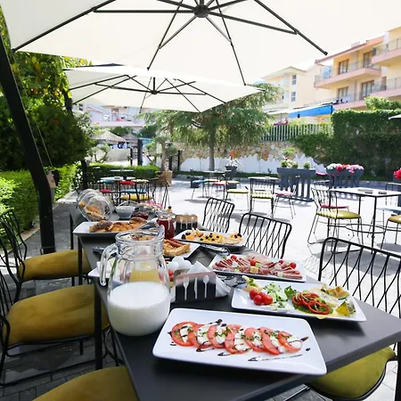 The Hart Hotel 3*